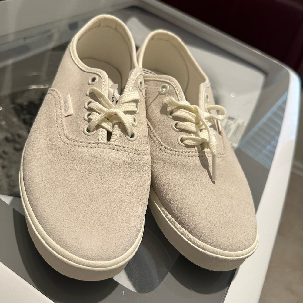 Vans Women’s Cream Casual Lace-Up Sneakers